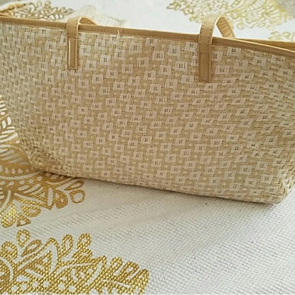 JESSICA SIMPSON LARGE TOTE AND SMALL SHOULDER BAG - Picture 2 of 4